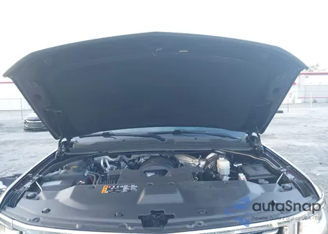 2017 Chevrolet Tahoe Premier z USA, uszkodzony, nr VIN 1GNSKCKC9HR249729